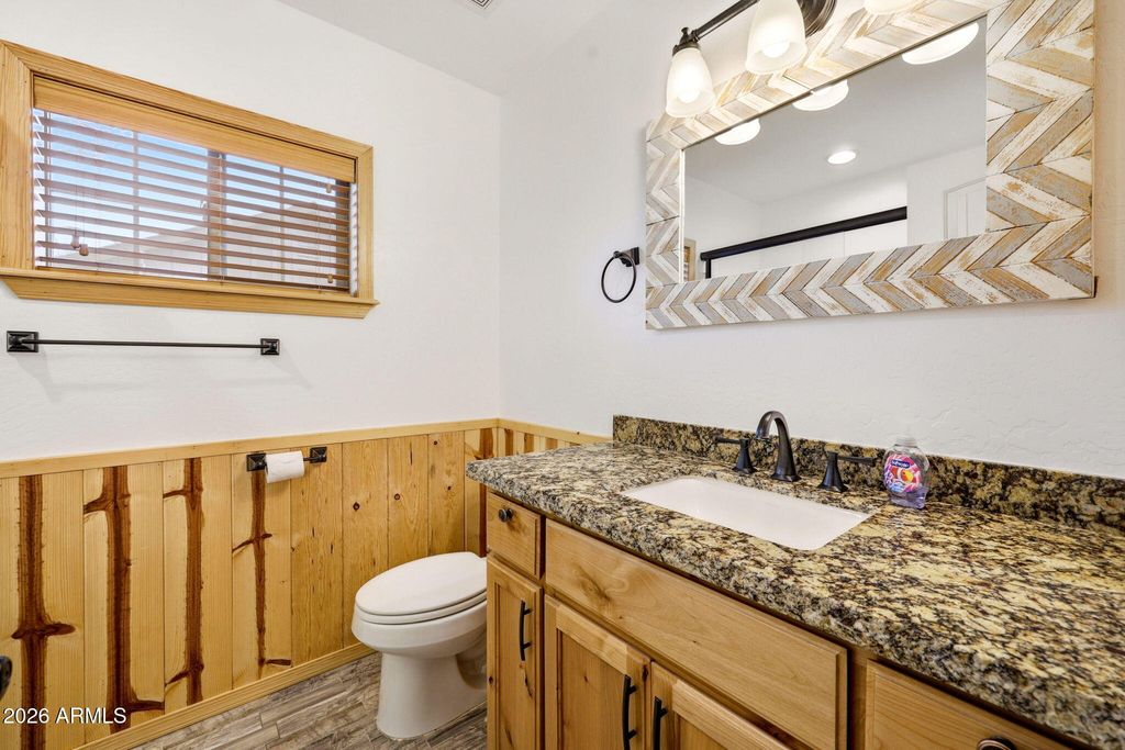 Image 19 of property listing at 640 S MOUNTAIN PINES Avenue, Show Low, AZ 85901