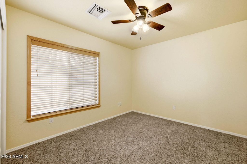 Image 21 of property listing at 640 S MOUNTAIN PINES Avenue, Show Low, AZ 85901