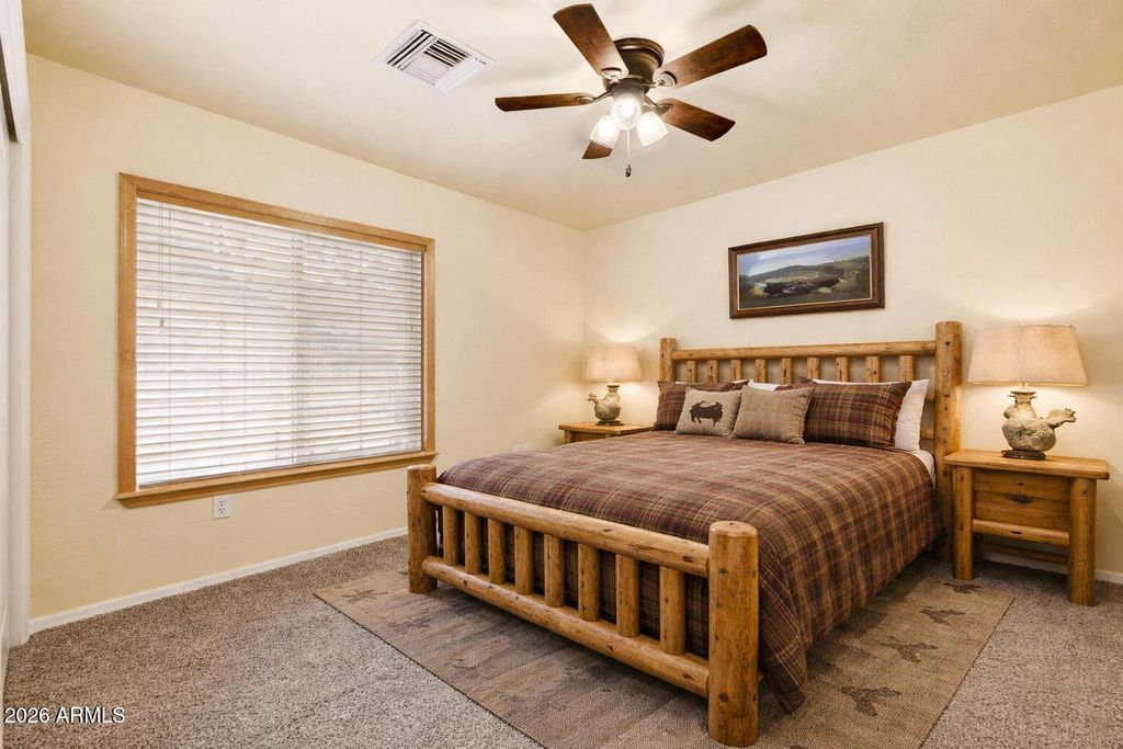 Image 22 of property listing at 640 S MOUNTAIN PINES Avenue, Show Low, AZ 85901