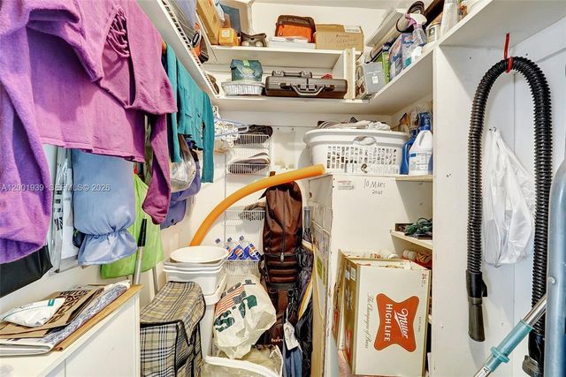 16801 NE 13th Ave 206, Miami, FL 33162