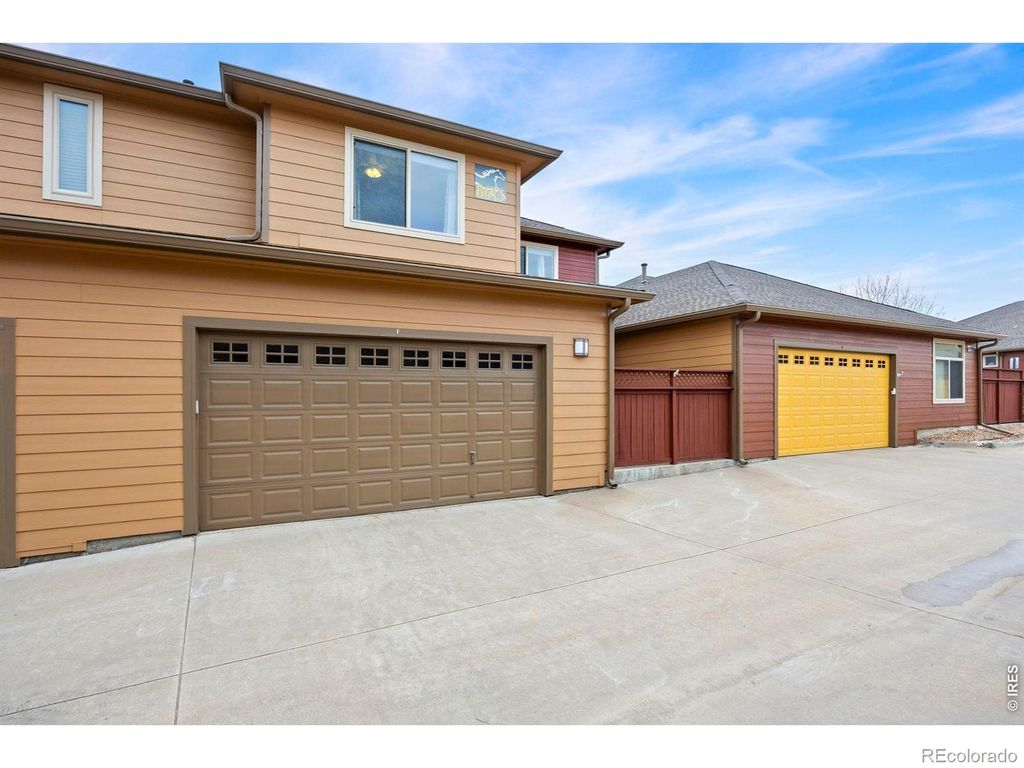 Image 21 of property listing at 8615 Gold Peak Place #F, Highlands Ranch, CO 80130