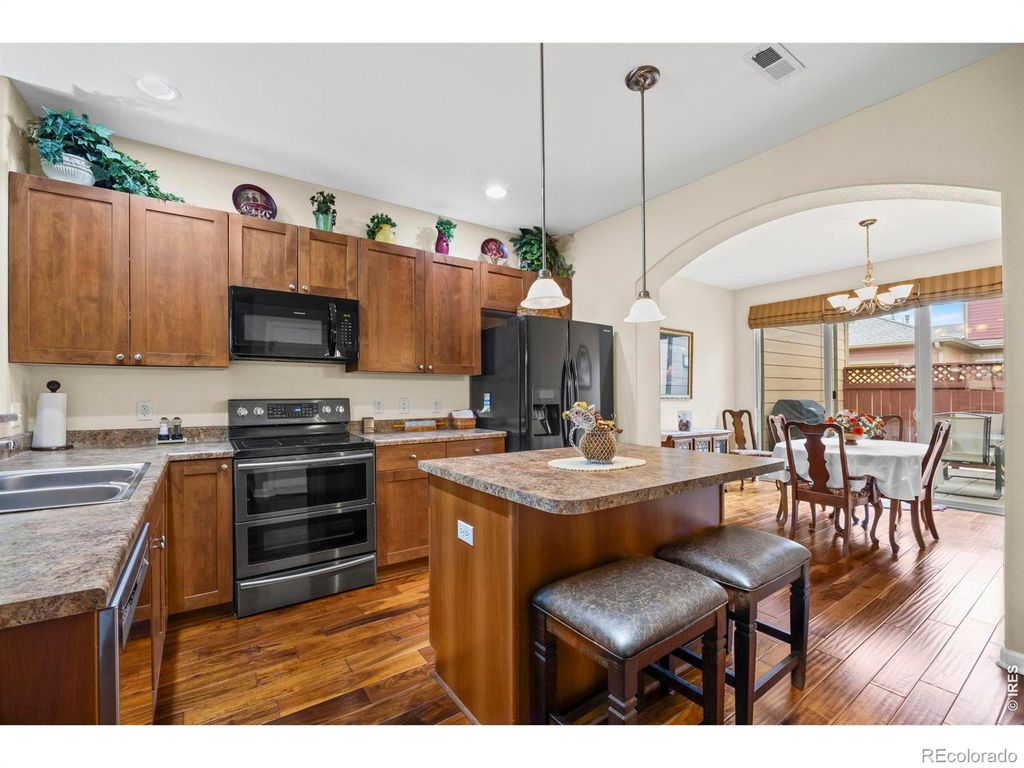 Image 5 of property listing at 8615 Gold Peak Place #F, Highlands Ranch, CO 80130