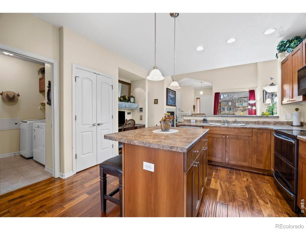 Image 6 of property listing at 8615 Gold Peak Place #F, Highlands Ranch, CO 80130