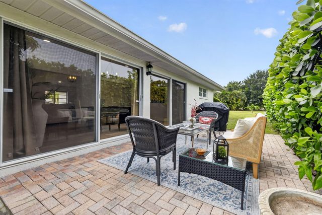 10723 GREENTRAIL Drive S, Boynton Beach, FL 33436