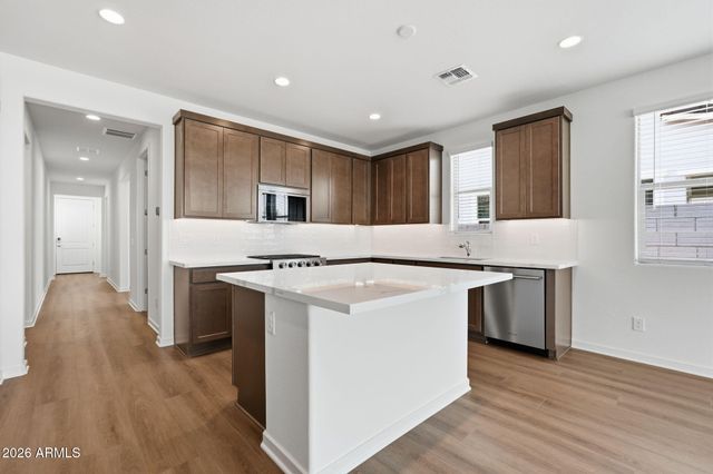 3276 W EMERALD Road, San Tan Valley, AZ 85144