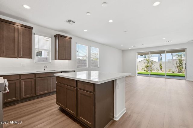 3276 W EMERALD Road, San Tan Valley, AZ 85144