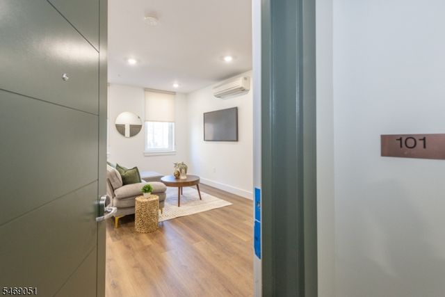 21 Lincoln Park 101, Newark City, NJ 07102