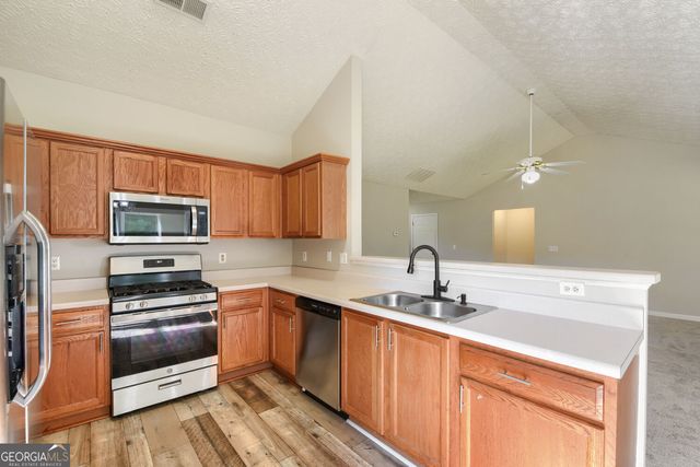 606 Mayfern Trace, Fairburn, GA 30213