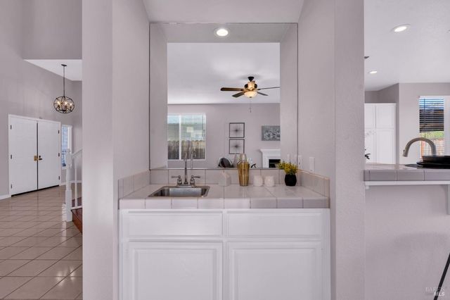 1014 Sandhurst Dr, Vallejo, CA 94591