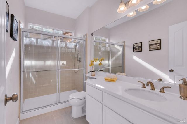 1014 Sandhurst Dr, Vallejo, CA 94591