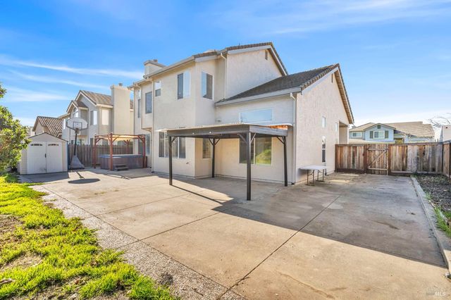 1014 Sandhurst Dr, Vallejo, CA 94591