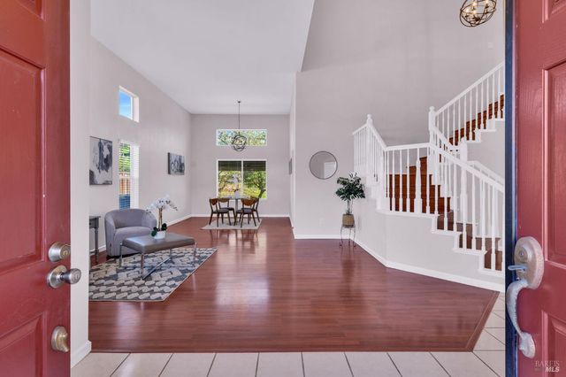 1014 Sandhurst Dr, Vallejo, CA 94591