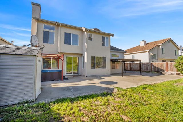 1014 Sandhurst Dr, Vallejo, CA 94591