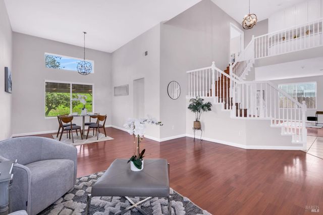 1014 Sandhurst Dr, Vallejo, CA 94591