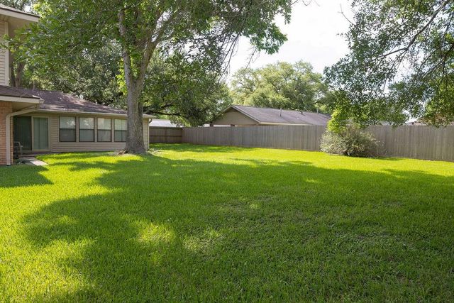 502 Lakeland Drive, Humble, TX 77338