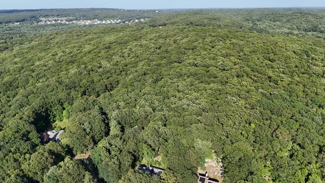 130 Mountain View Road, Glastonbury, CT 06033