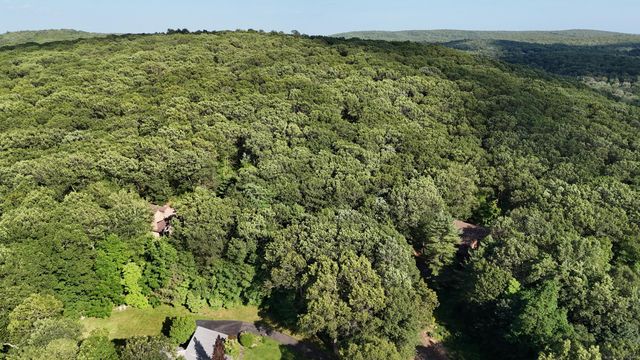 130 Mountain View Road, Glastonbury, CT 06033