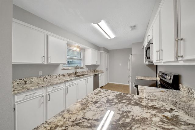 12334 Browning Drive, Montgomery, TX 77356