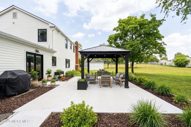 450 Iron Bridge Road, Freehold, NJ 07728