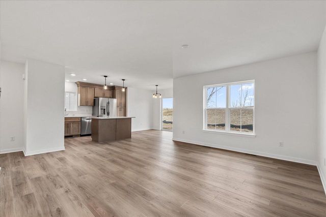 617 Belmont DRIVE, Watertown, WI 53094