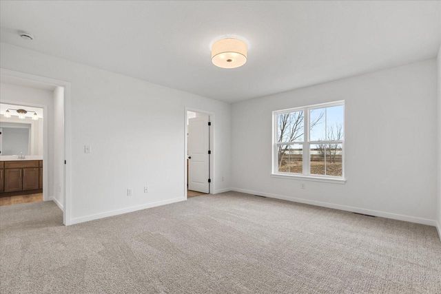 617 Belmont DRIVE, Watertown, WI 53094