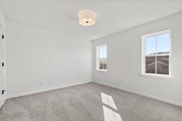 617 Belmont DRIVE, Watertown, WI 53094