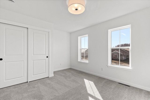 617 Belmont DRIVE, Watertown, WI 53094