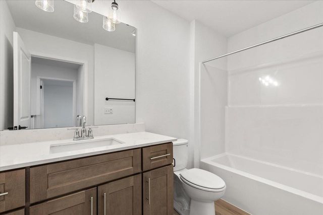 617 Belmont DRIVE, Watertown, WI 53094