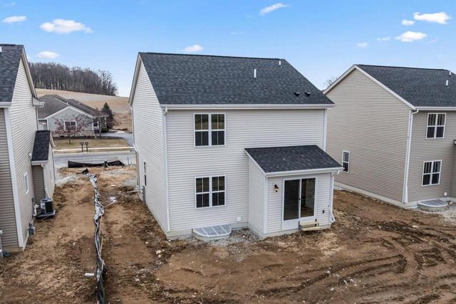 617 Belmont DRIVE, Watertown, WI 53094