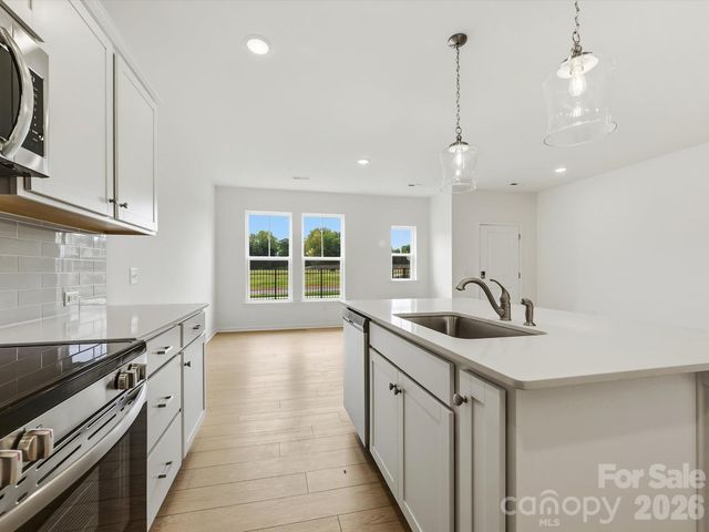 6613 Fire Lily Lane, Charlotte, NC 28216