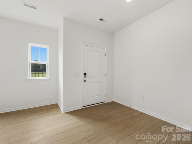 6613 Fire Lily Lane, Charlotte, NC 28216