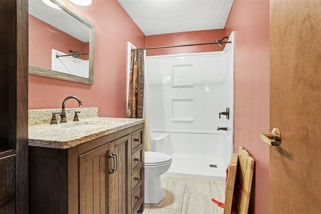 21095 North Avenue, Battle Creek, MI 49017