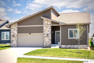 4905 N 180th Avenue, Elkhorn, NE 68022