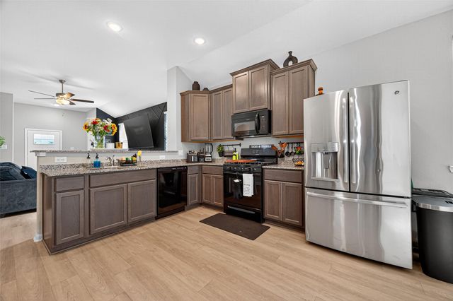 8014 Barret Travis Court, Beasley, TX 77417