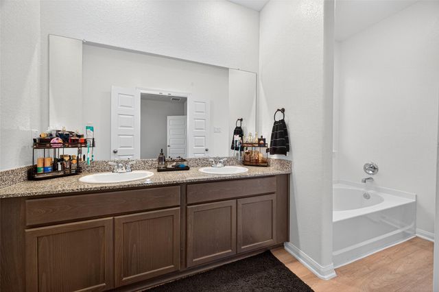 8014 Barret Travis Court, Beasley, TX 77417