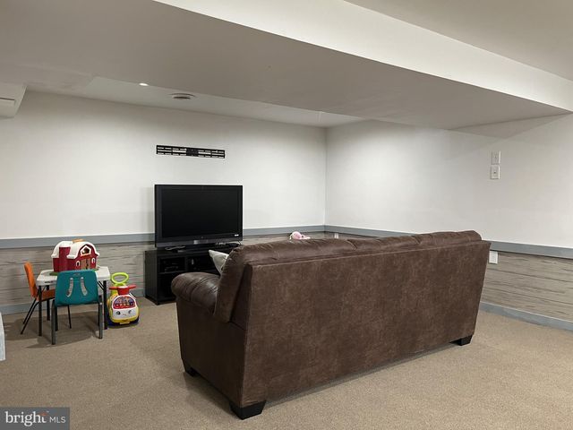 1323 TULANE RD, Wilmington, DE 19803