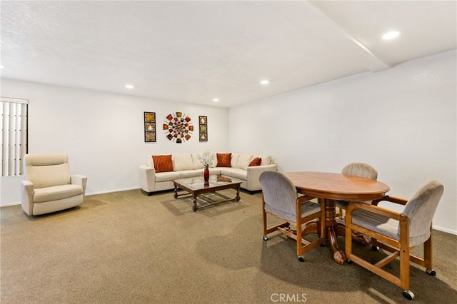 441 E San Jose 111, Burbank, CA 91501