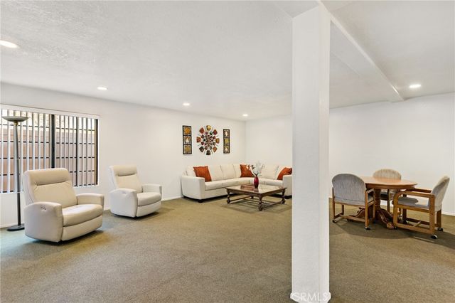 441 E San Jose 111, Burbank, CA 91501