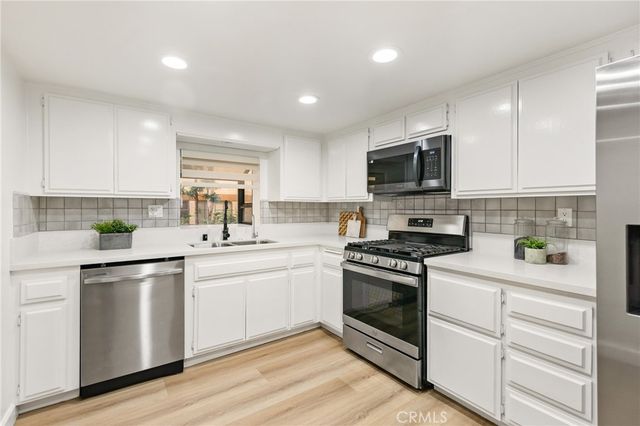 441 E San Jose 111, Burbank, CA 91501