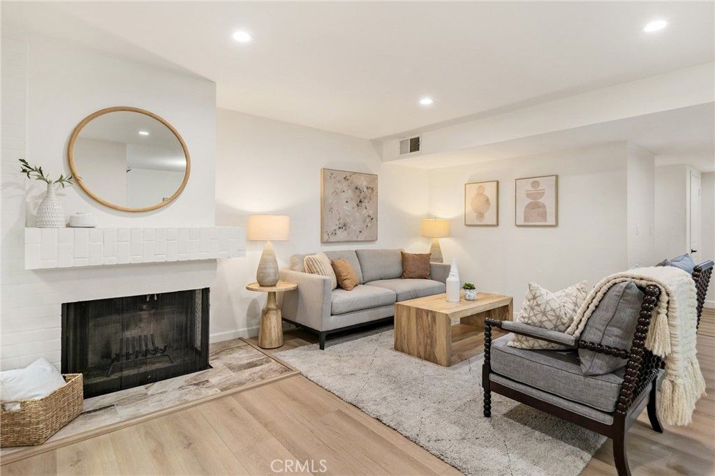 441 E San Jose 111, Burbank, CA 91501