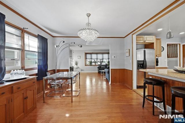 136 Van Buskirk Road, Teaneck, NJ 07666