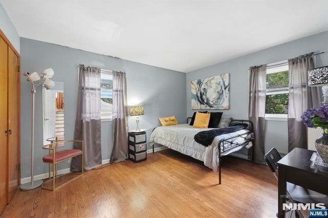 136 Van Buskirk Road, Teaneck, NJ 07666
