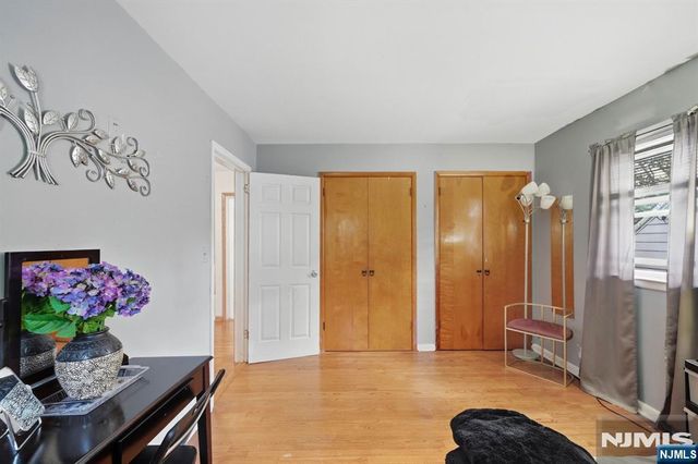 136 Van Buskirk Road, Teaneck, NJ 07666