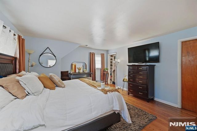 136 Van Buskirk Road, Teaneck, NJ 07666