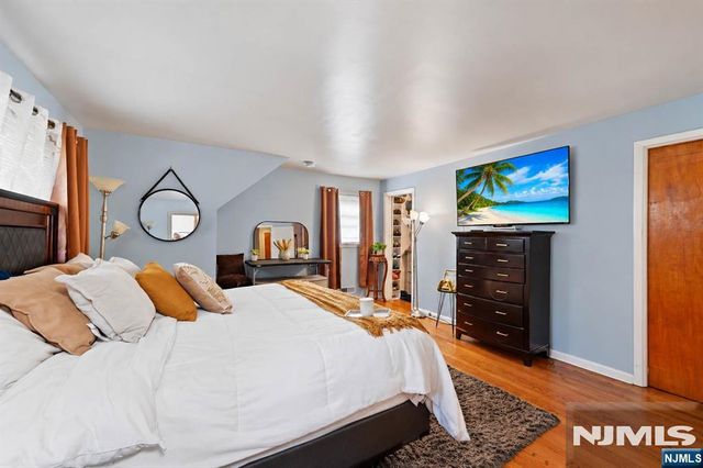 136 Van Buskirk Road, Teaneck, NJ 07666