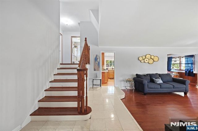 136 Van Buskirk Road, Teaneck, NJ 07666