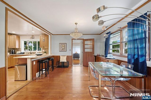 136 Van Buskirk Road, Teaneck, NJ 07666