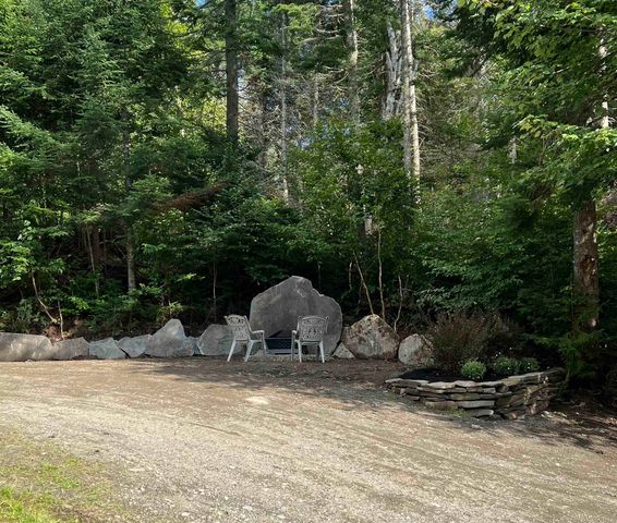 33 Timberland Road, Pittsburg, NH 03592