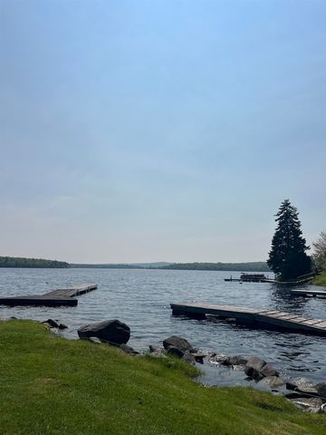 33 Timberland Road, Pittsburg, NH 03592