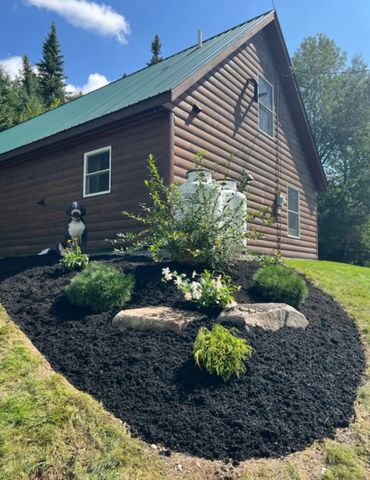 33 Timberland Road, Pittsburg, NH 03592